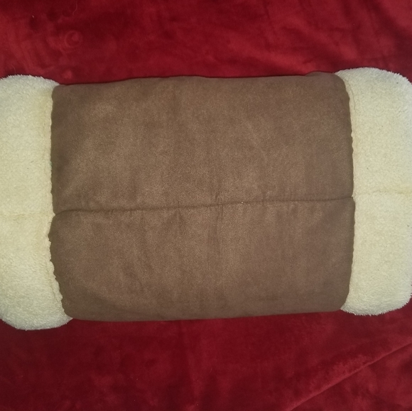 Cat bed and tunnel - Picture 1 of 3
